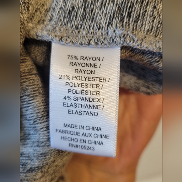 NWOT Bobeau Women's Marled Front Patterned Back Knit top - Picture 5 of 7